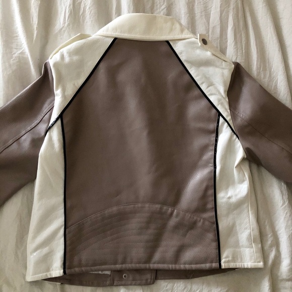 Faux Leather Jacket 🤍 - Picture 5 of 5